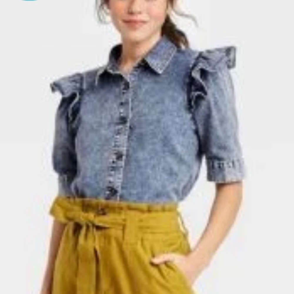 Who What Wear Denim Ruffle Short Sleeve Button Down Size Small